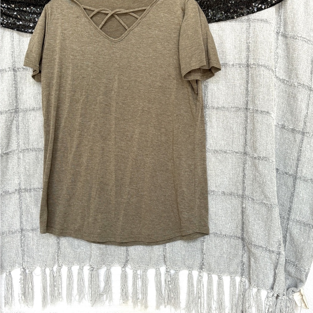 No Label T-shirt